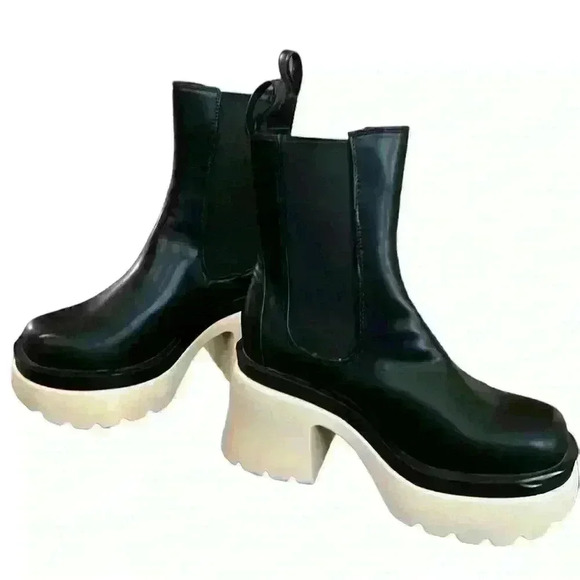 LILIANA Chunky Platform Boot Heels Black/ Beige Size 7​ - Picture 1 of 5